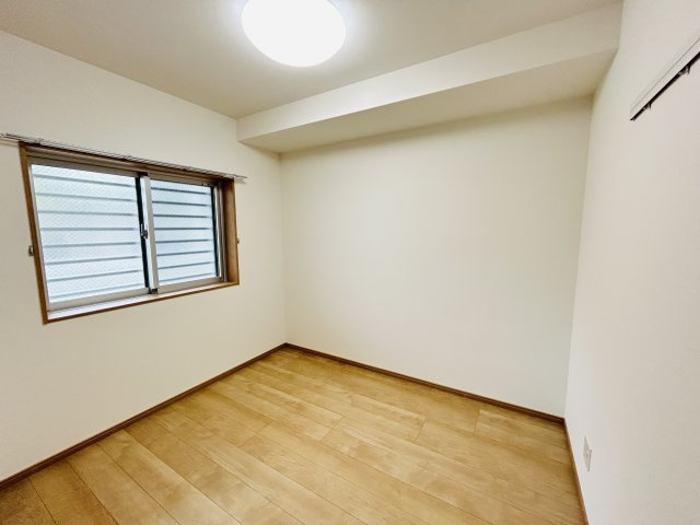 クレストヒルズMの洋室