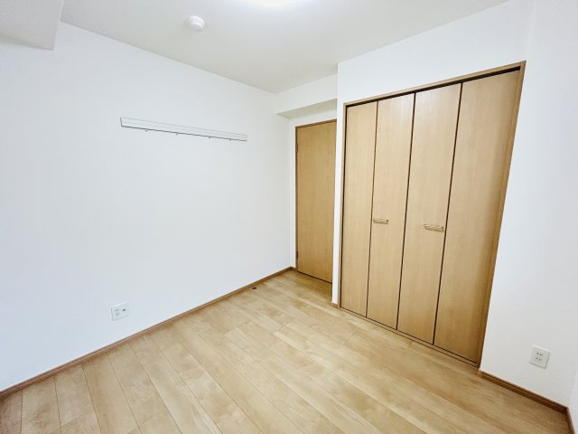 クレストヒルズMの洋室