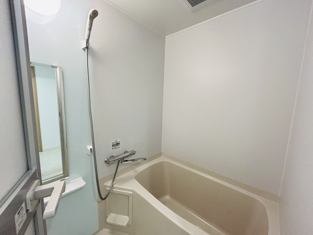 クレストヒルズMの浴室