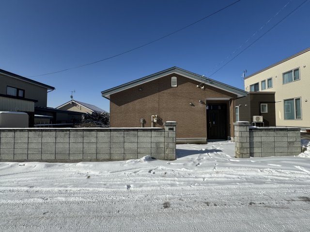 【武佐3丁目】人気の平屋で新生活♪水回りもピカピカ、リフォーム住宅♪