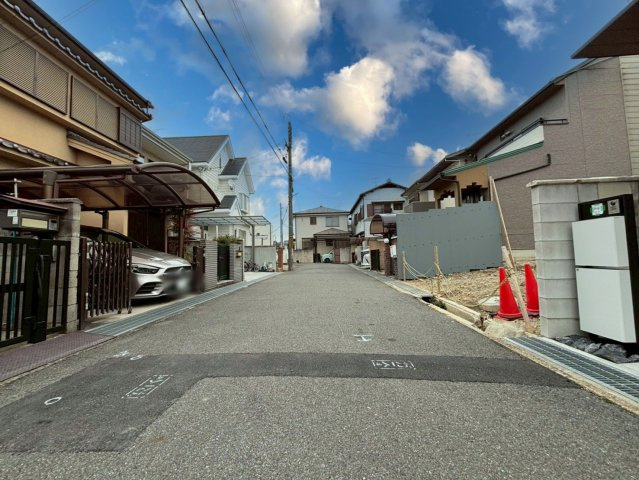 寺戸町山縄手　条件無し土地の前面道路含む現地写真|【前道】