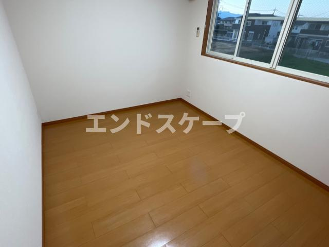 プラケーレの内装|洋室
高崎、前橋のお部屋探しはエンドスケープまで！お客様の理想お聞かせ下さい♪