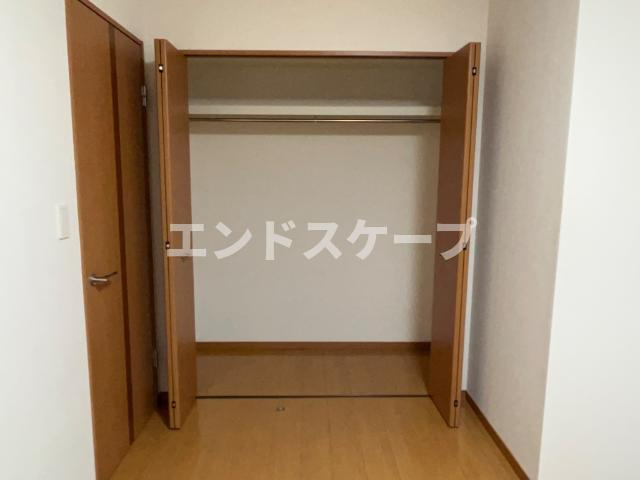 プラケーレの収納|クローゼット
高崎、前橋のお部屋探しはエンドスケープまで！お客様の理想お聞かせ下さい♪