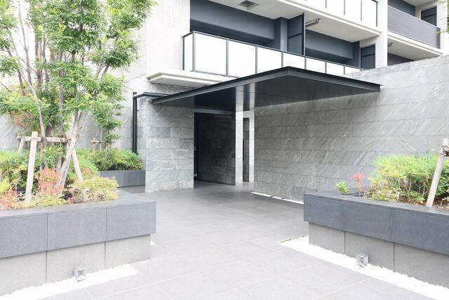 ザ・プラセシオン金山|エントランス