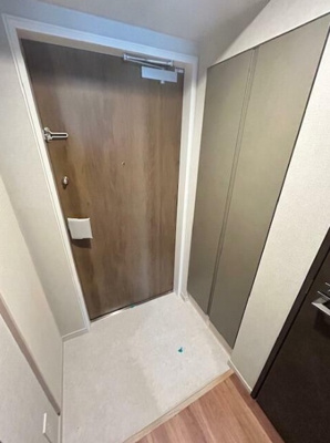 【玄関】 | クレヴィアリグゼ西馬込