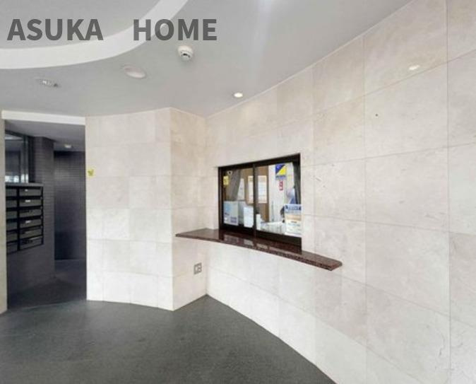 サンヴェール上永谷のエントランス|高級感あるエントランス付近の様子です。