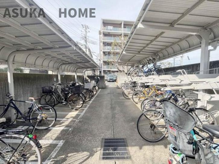 サンヴェール上永谷の駐輪場|駐輪場の様子です。きれいに整頓されていますね。