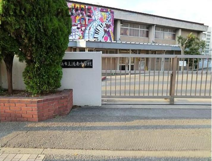 サンヴェール上永谷のその他|港南中学校の学区になります。