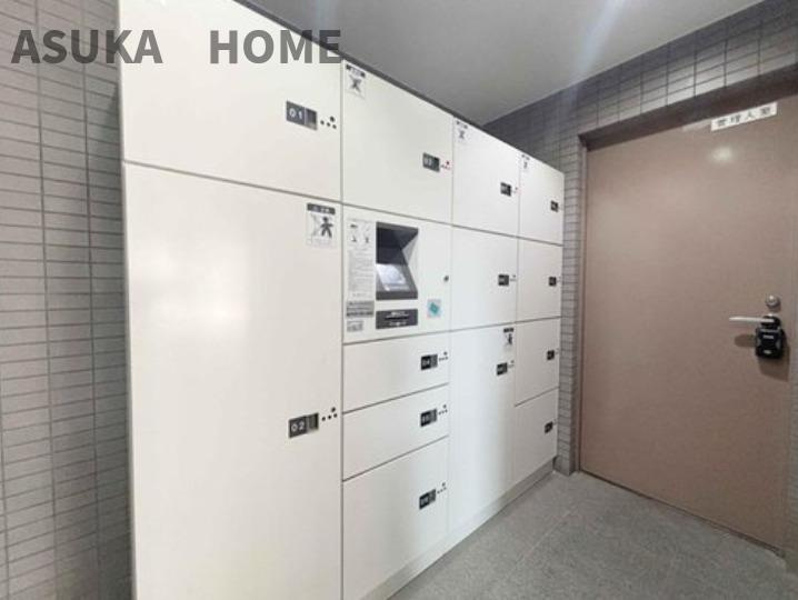 サンヴェール上永谷の設備|宅配ボックスが設置されているので、留守の時も安心ですね。