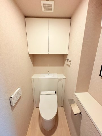 プレサンスロジェ京都西大路のトイレ