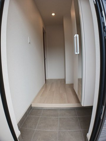 デュランダーナの玄関