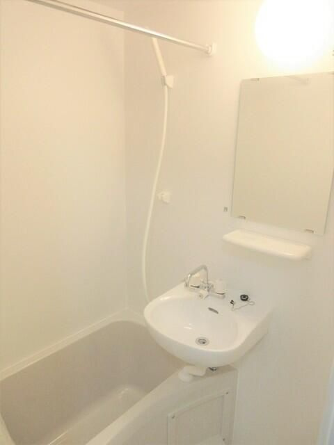 リッシェル北千住の浴室