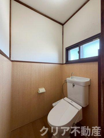 【トイレ】 | 前橋市下小出町　中古住宅 | 2階