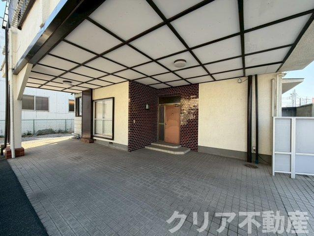 【エントランス】 | 前橋市下小出町　中古住宅
