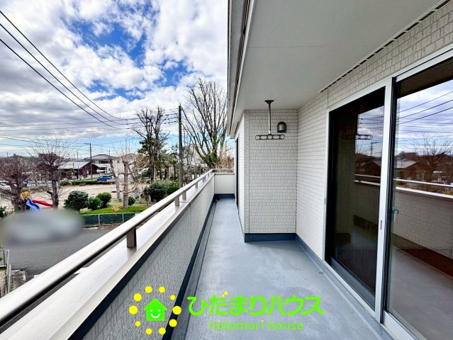 杉戸町下高野　中古一戸建てのバルコニー