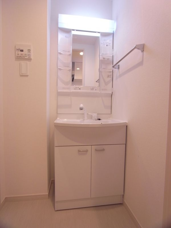 リブリ・ALBEROの独立洗面台