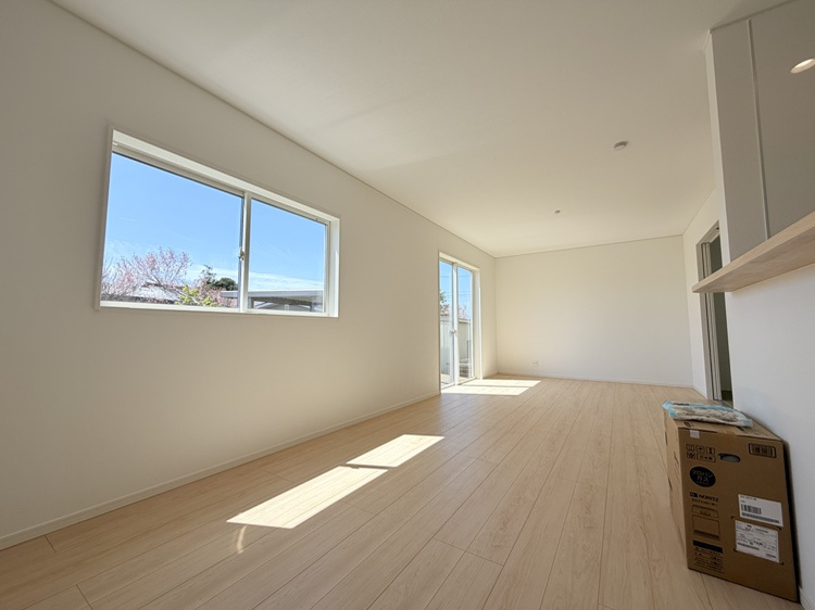 島内第4　の居間・リビング