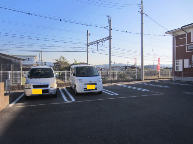 【駐車場】