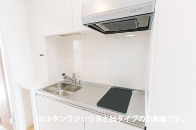 【キッチン】 | ブリュームⅠ | コンパクトなキッチンで掃除もラクラク