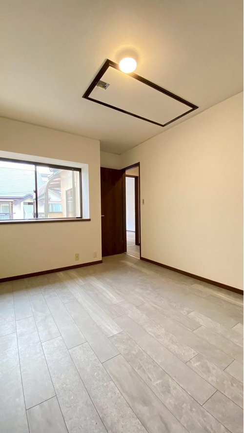 甲子園網引町中古戸建の洋室