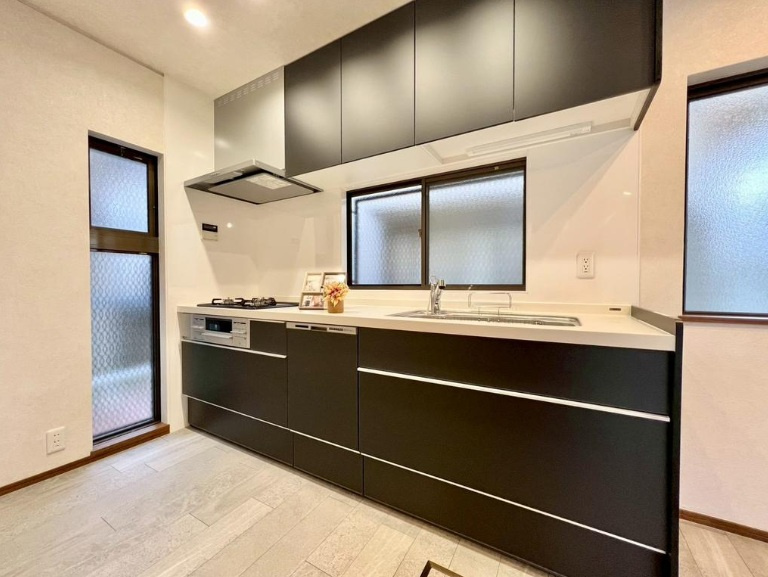 甲子園網引町中古戸建のキッチン