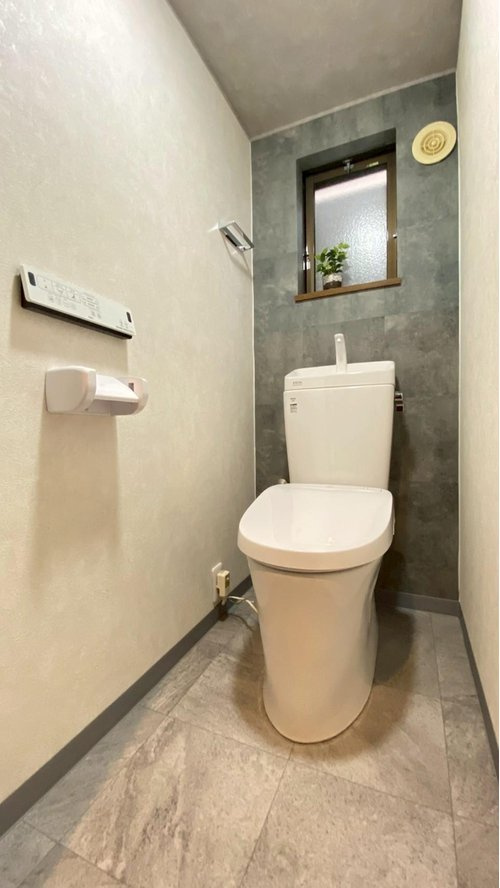 甲子園網引町中古戸建のトイレ