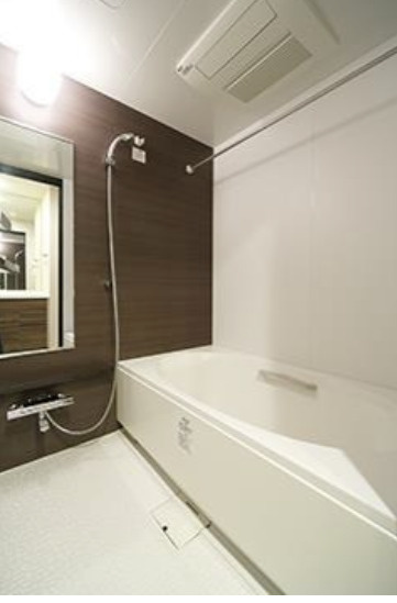 ガーデニエール砧　WESTの浴室