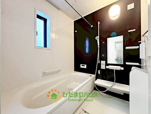 幸手市中５丁目　中古一戸建ての浴室