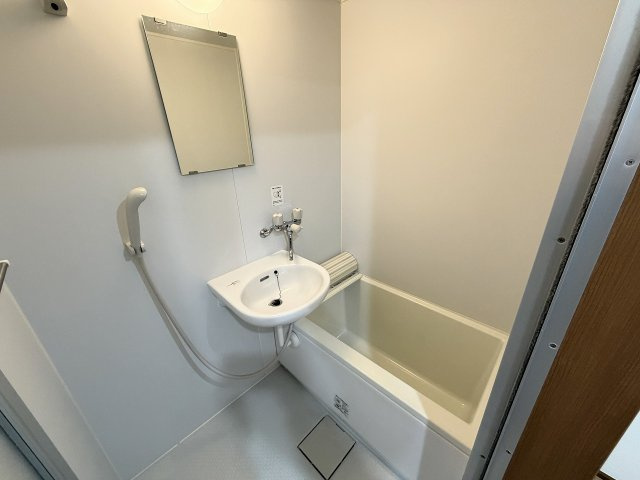 高橋ハイツの浴室