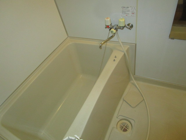 小島ハウスの浴室