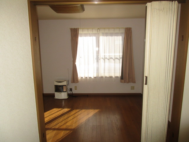 小島ハウスの居間・リビング