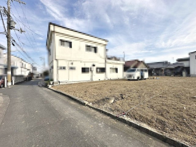 【前面道路含む現地写真】 | 原田　売土地　全４区画 | お客様にとって最良のマイホームが見つかりますよう、イエストアが全力でお手伝いさせていただきます！