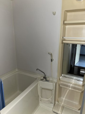 【浴室】 | 森脇ビル | 同間取り別部屋写真です。