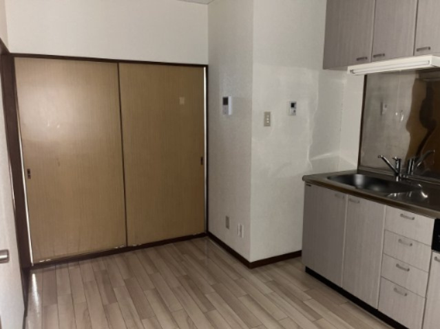 【内装】 | 森脇ビル | 同間取り別部屋写真です。