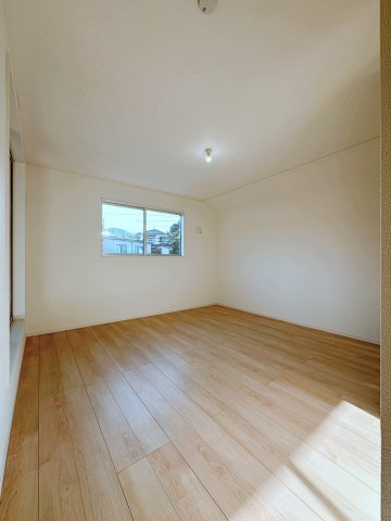 ●安佐北区落合南3丁目No.1の洋室|2階8.5帖の主寝室☆