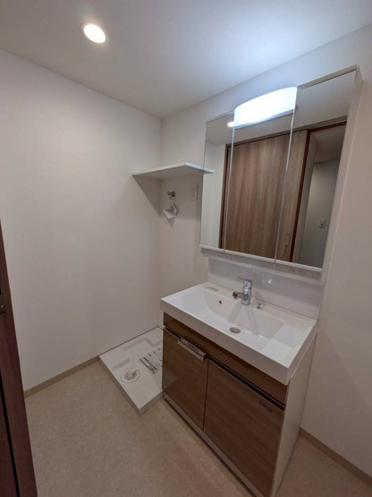 【洗面所】 | F-Crest Shin-Osaka