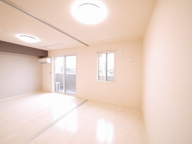 シャン　ドゥ　フルールの洋室|スタンダードな洋室です