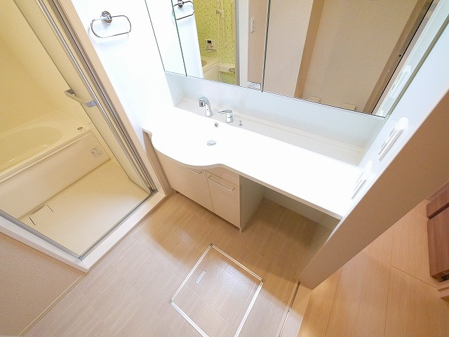 シャン　ドゥ　フルールの洗面所|忙しい朝には欠かせない洗面所です