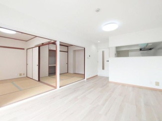 【居間・リビング】 | グランドヒル西宮高座台マンションＡ棟