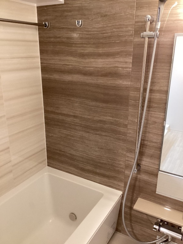 オークレジデンス亀沢の浴室|別部屋画像です