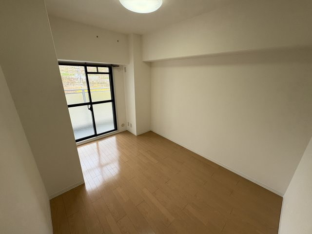 ベルダ鈴蘭台の寝室