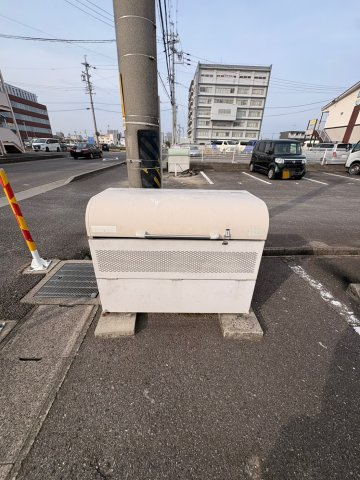 Surplus　One　錦の駐車場