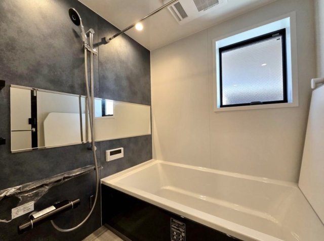 茅ヶ崎市小和田1丁目　新築戸建の浴室