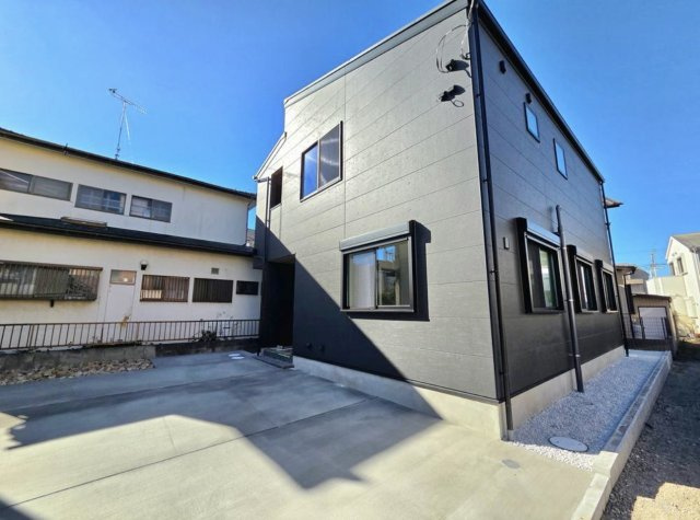 【成約】茅ヶ崎市小和田1丁目　新築戸建の外観