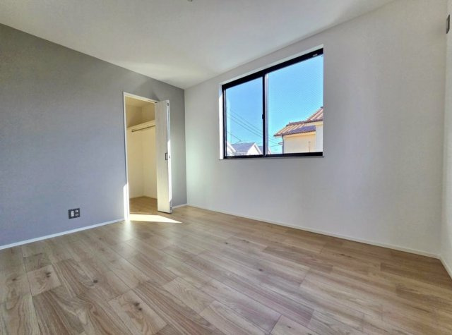 茅ヶ崎市小和田1丁目　新築戸建の洋室