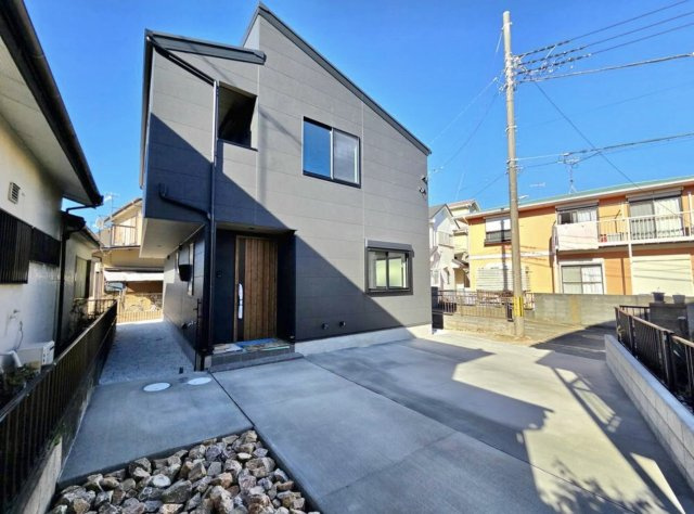 茅ヶ崎市小和田1丁目　新築戸建の外観