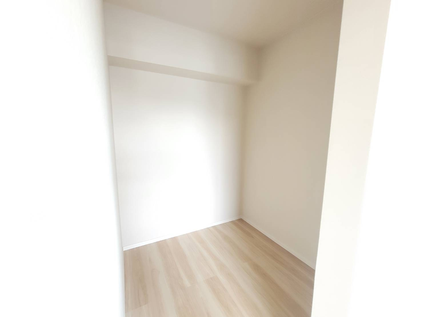 【LIGARE】さくら市氏家 11期の収納|〇1号棟主寝室ウォークインクローゼット〇
レイアウト自由自在♪収納ボックスを使ったり可動棚を設置してより空間を立体的に使いやすく、あなた好みにカスタマイズ出来ます。	
※2026年3月撮影