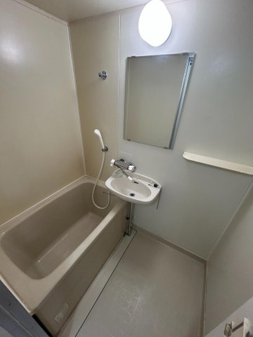 メゾン寿香の浴室