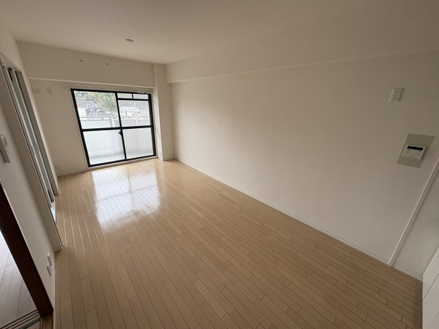 ベルダ鈴蘭台の居間・リビング