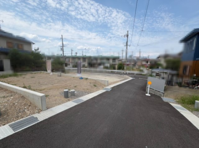 長岡京市長岡1丁目の前面道路含む現地写真|前道：東側　幅員約5.0ｍ　接道：約6.14ｍ